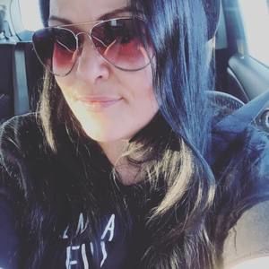 Meet your Posher, Gloria